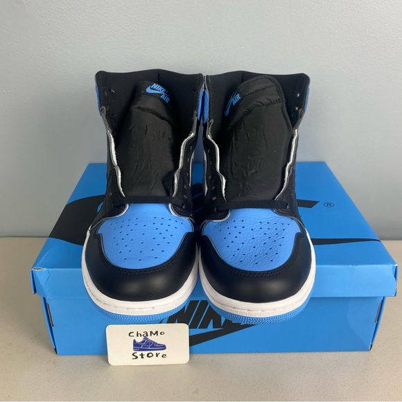 Nike Air Jordan 1 Retro High OG UNC Toe University Blue DZ5485-400 Men Sz 12 - Picture 2 of 10